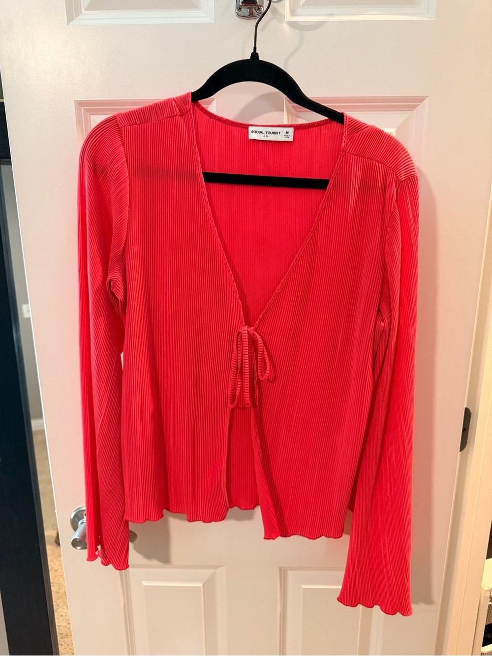 Social Tourist Coral Tie-Front Ribbed Long-Sleeve Blouse